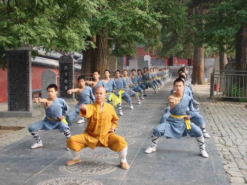 嵩山少林寺武术学校的教练是怎么跟学生们相处的呢