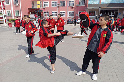 登封少林寺武术学校的地址在哪
